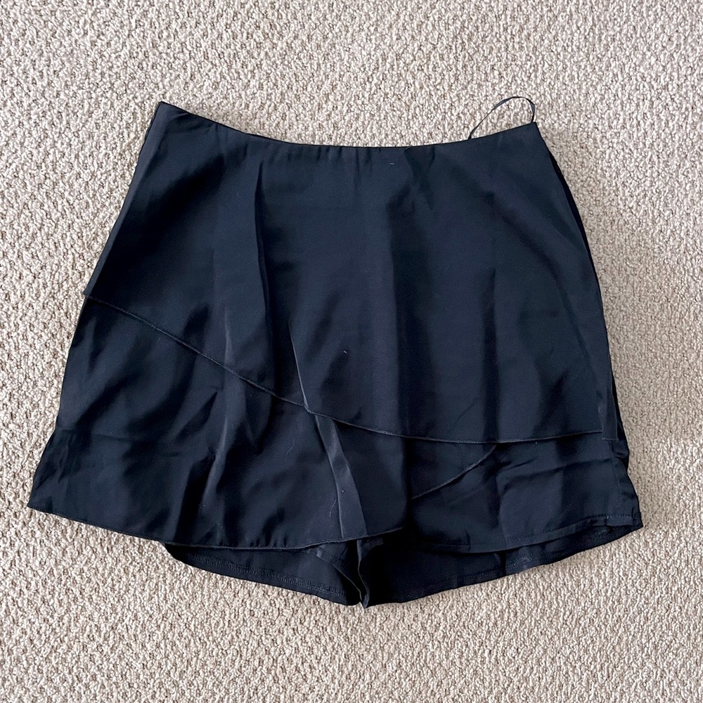 Black mini skirt